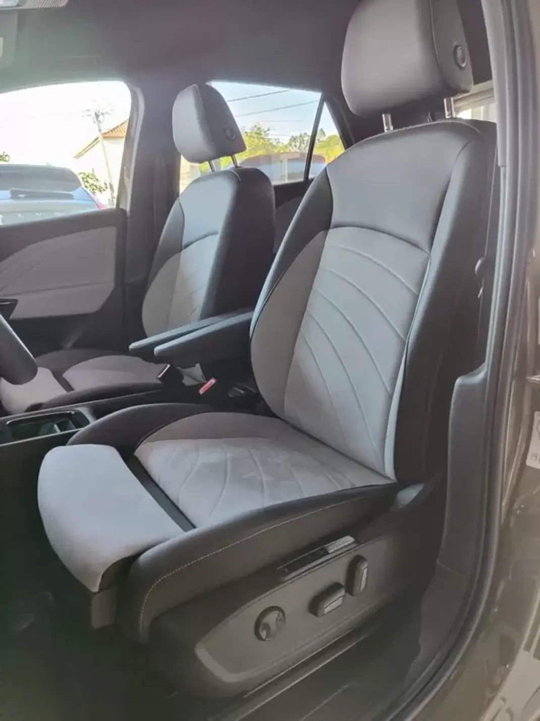 Volkswagen ID.3 2024 - 32750 EUR, 4000 km - AUTO.MOTO.pt - 4000km - foto 26 de 36