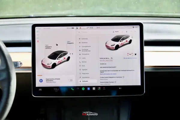 Tesla Model 3 2021 - 32400 EUR, 70000 km - AUTO.MOTO.pt - 70000km - foto 34 de 39