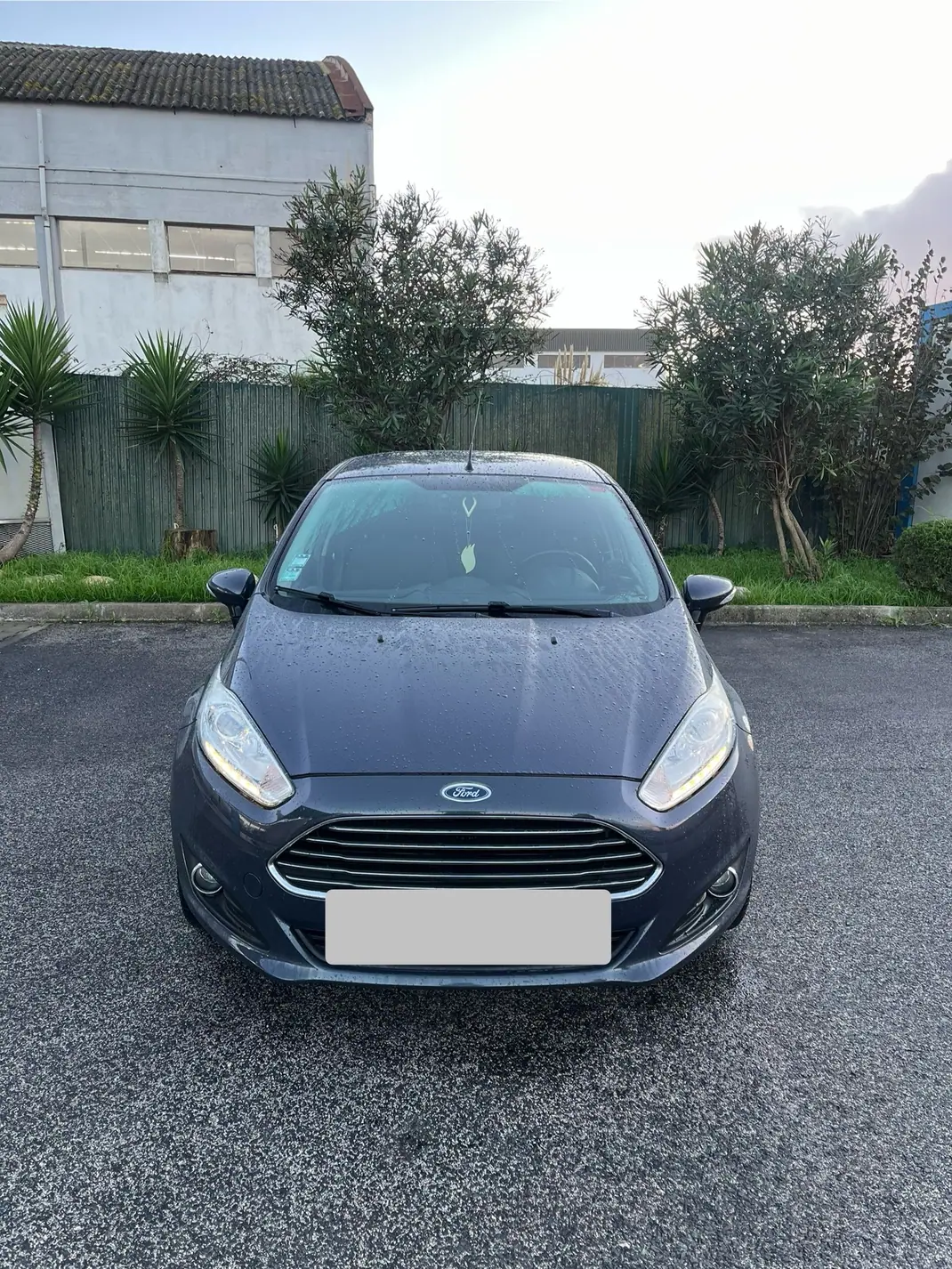 Ford Fiesta 2015 - 6000 EUR, 140000 km - AUTO.MOTO.pt - 140000km - foto 1 de 7