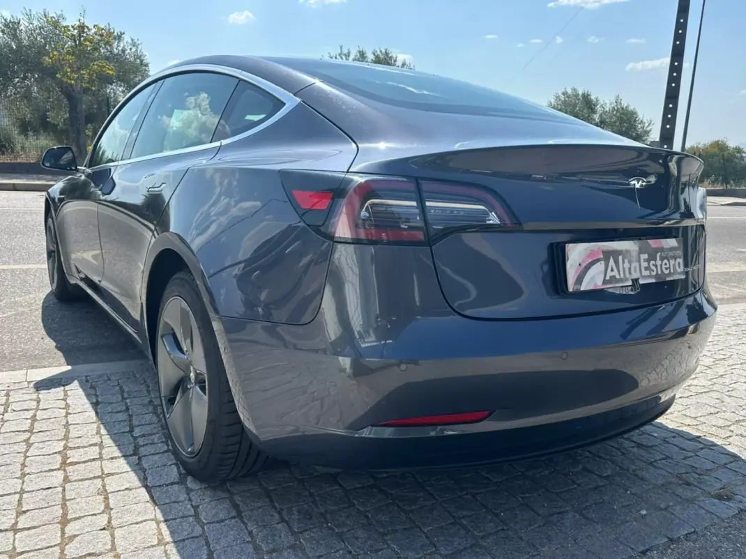 Tesla Model 3 2020 - 33900 EUR, 48971 km - 48971km - foto 7 de 31