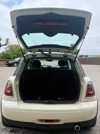 MINI Cooper 2013 - 7100 EUR, 250000 km - AUTO.MOTO.pt - 250000km - foto 5 de 8
