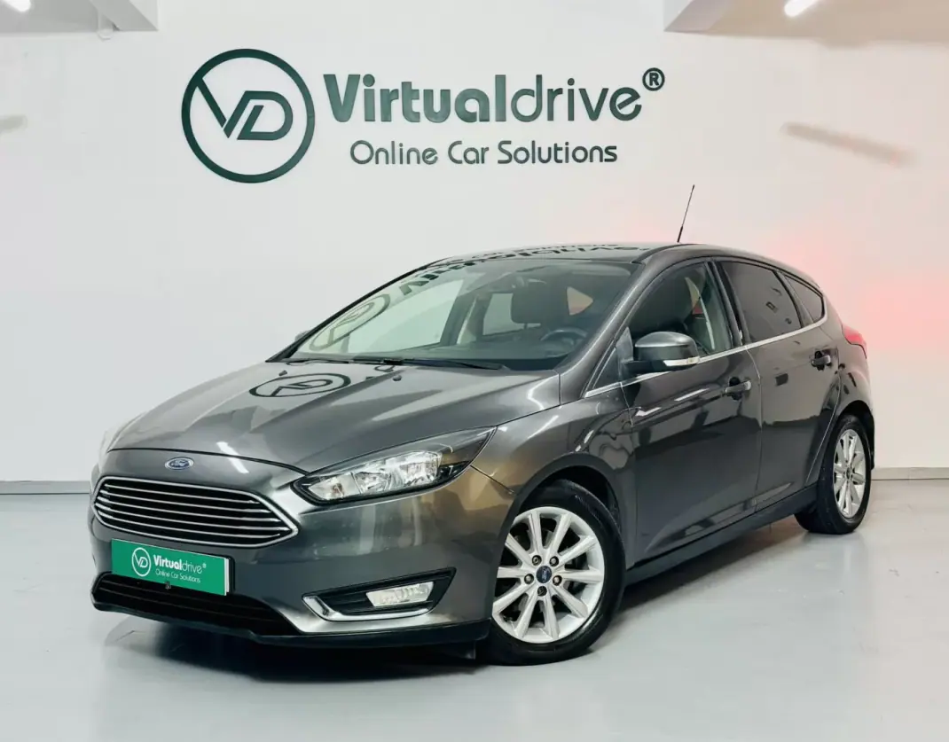 Ford Focus 2015 - 9750 EUR, 182000 km - AUTO.MOTO.pt - 182000km - foto 1 de 49