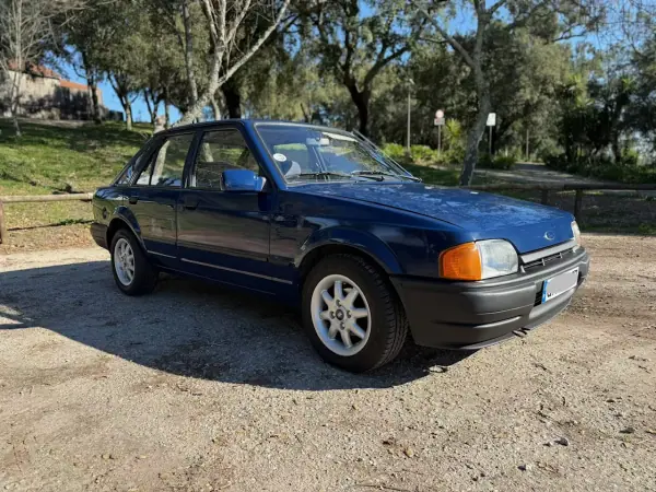 Ford Escort 1.4 CL+ 1988 Gasolina