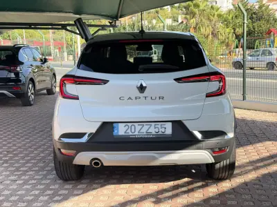 Renault Captur 2020 - 21900 EUR, 49585 km - AUTO.MOTO.pt - 49585km - foto 5 de 19