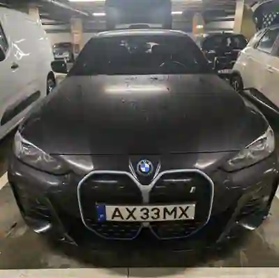 BMW i4 2023 - 41000 EUR, 54000 km - AUTO.MOTO.pt - 54000km - foto 3 de 6