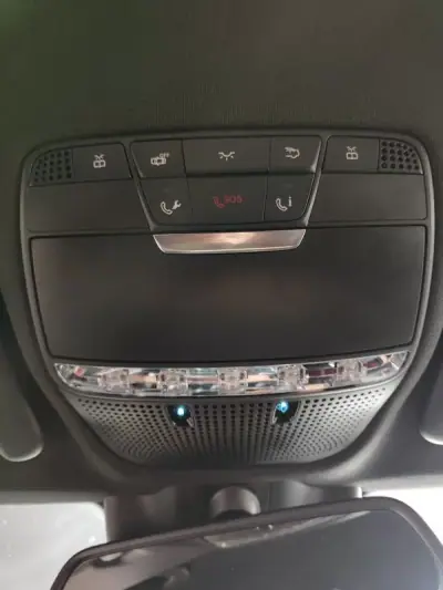Mercedes-Benz C 63 AMG 2015 - 59500 EUR, 60000 km - AUTO.MOTO.pt - 60000km - foto 41 de 51