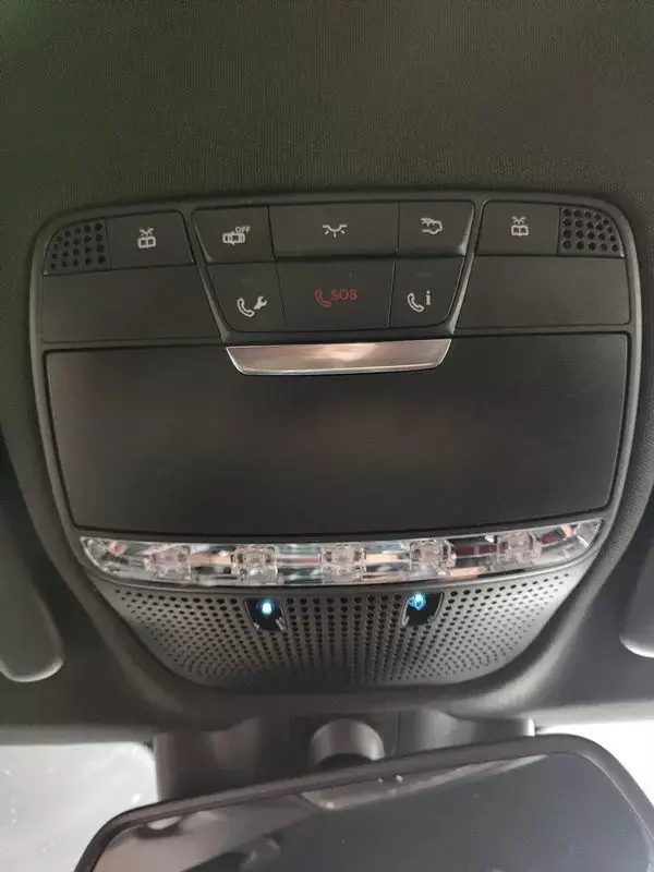 Mercedes-Benz C 63 AMG 2015 - 59500 EUR, 60000 km - AUTO.MOTO.pt - 60000km - foto 41 de 51