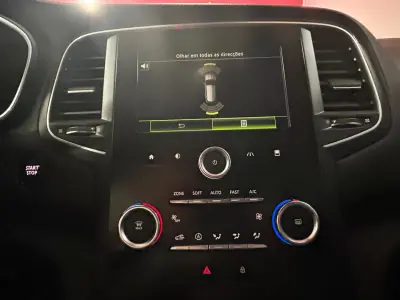Renault Mégane 2017 - 13950 EUR, 151881 km - AUTO.MOTO.pt - 151881km - foto 11 de 20