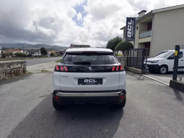 Peugeot 3008 2022 - 21990 EUR, 153000 km - 153000km - foto 6 de 50