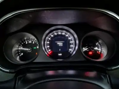 Renault Mégane Sport Tourer 2019 - 15990 EUR, 80068 km - AUTO.MOTO.pt - 80068km - foto 15 de 24