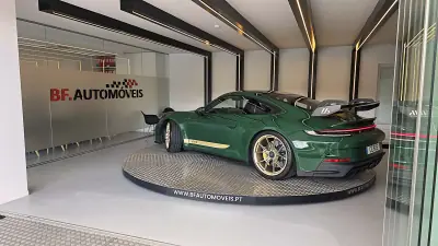 Porsche 992 2021 - 235000 EUR, 15666 km - AUTO.MOTO.pt - 15666km - foto 3 de 61