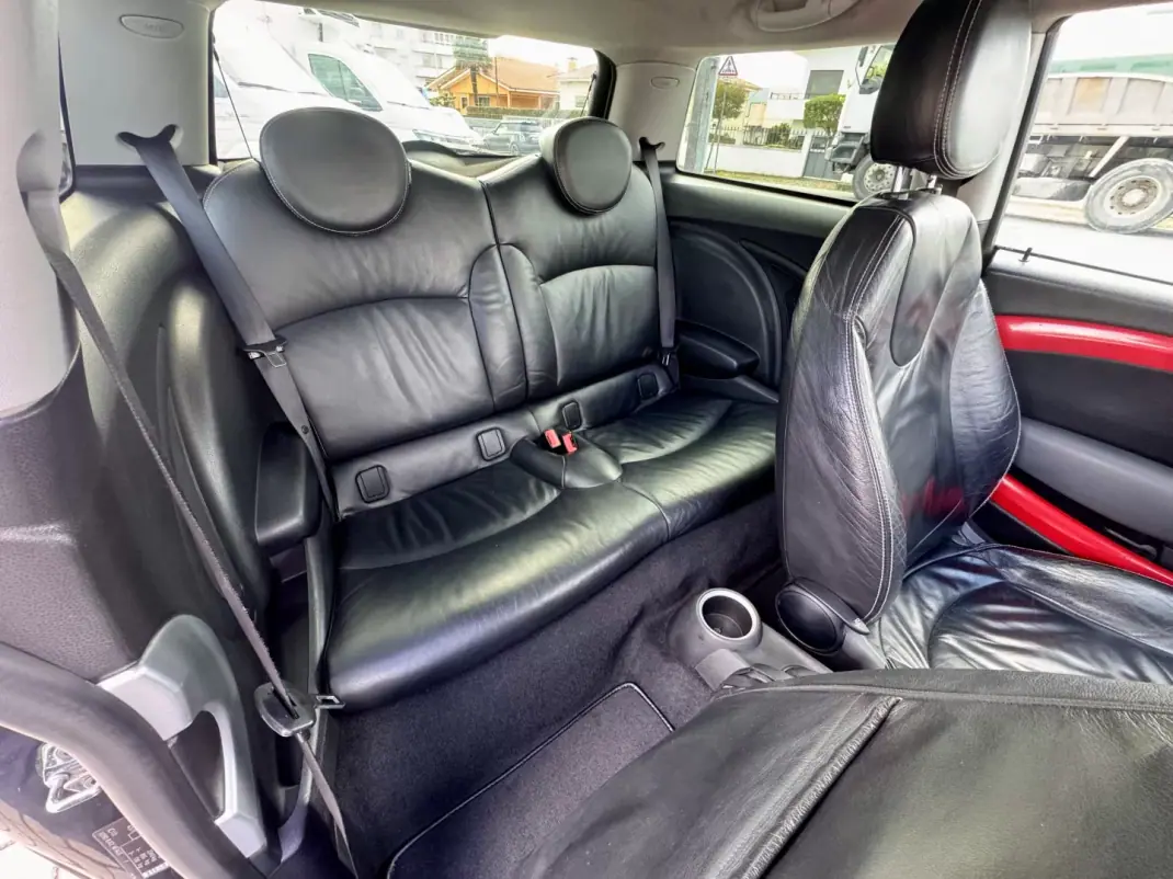 MINI 3 Portas 2009 - 8500 EUR, 167000 km - AUTO.MOTO.pt - 167000km - foto 16 de 19