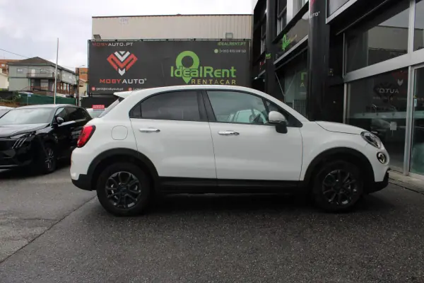 Fiat 500X 2021 - 16400 EUR, 7450 km - 7450km - foto 25 de 38