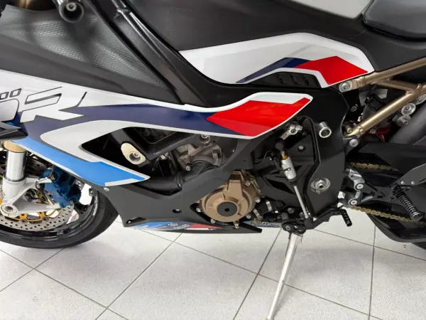 BMW S 1000 RR 2022 - 22000 EUR, 10276 km - AUTO.MOTO.pt - 10276km - foto 6 de 24