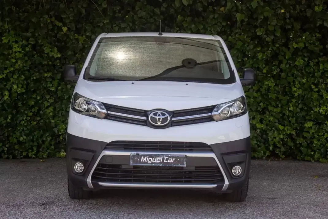 Toyota Proace 1.6 D4D L1H1 2019 - 15900 EUR, 65000 km - AUTO.MOTO.pt - 65000km - foto 8 de 15