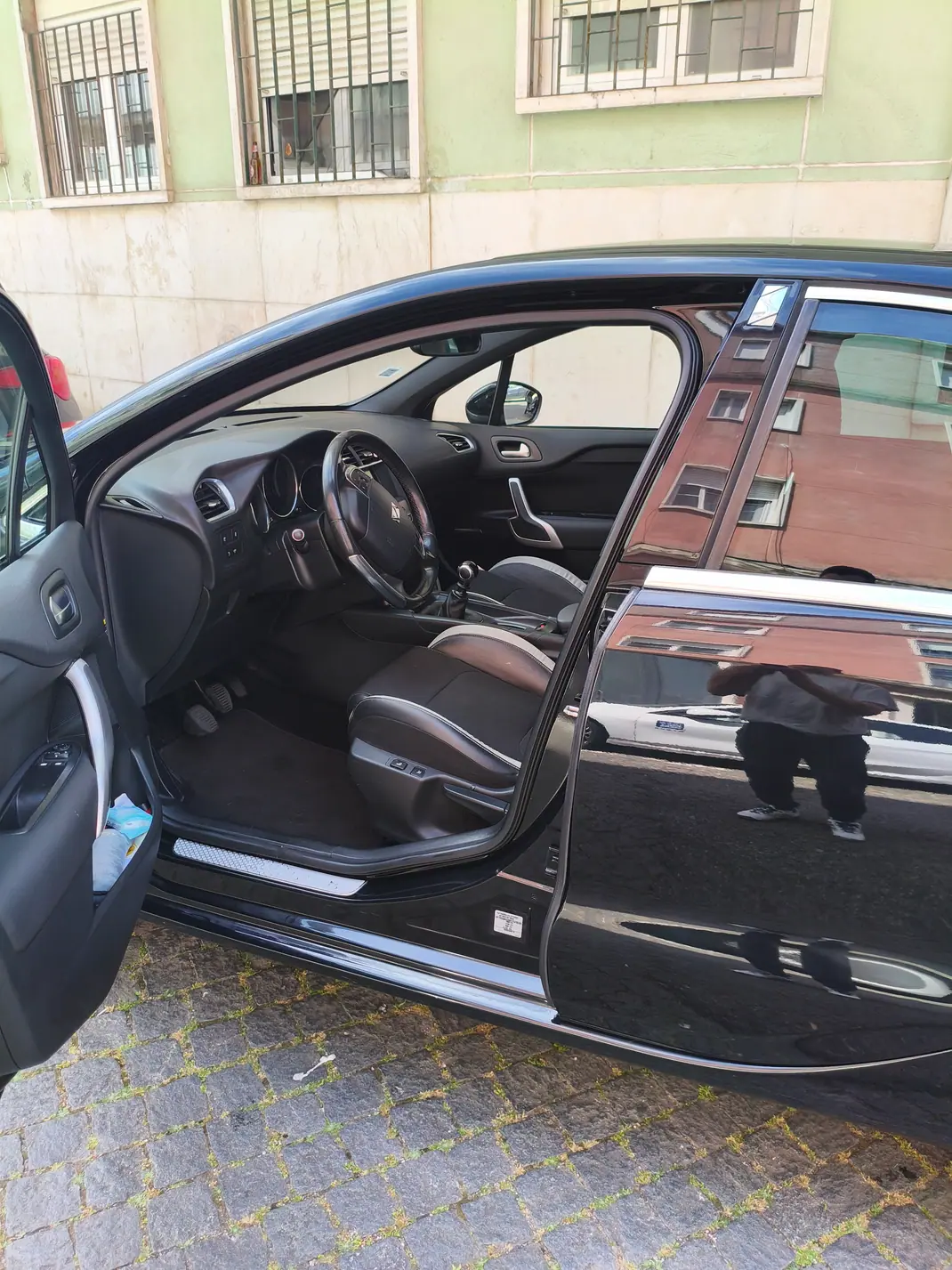 Citroën DS4 2015 - 9500 EUR, 187000 km - AUTO.MOTO.pt - 187000km - foto 4 de 11