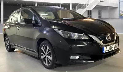 Nissan Leaf 2020 - 11990 EUR, 105000 km - AUTO.MOTO.pt - 105000km - foto 4 de 19