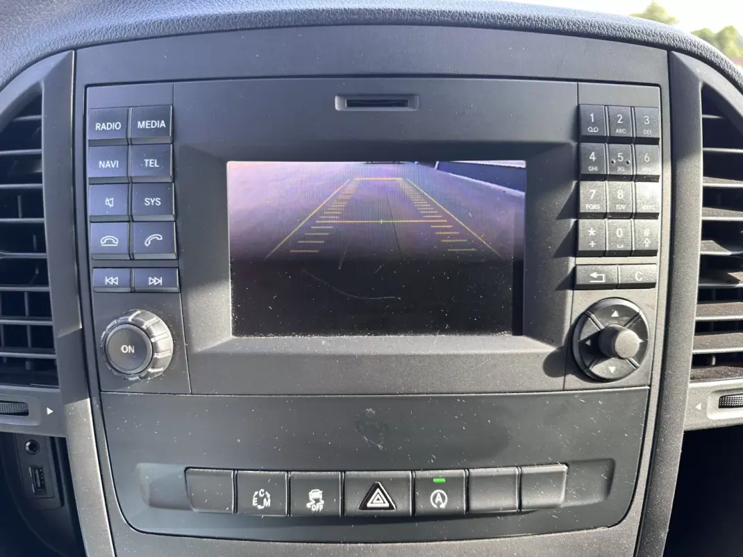 Mercedes-Benz Vito Tourer 2015 - 24900 EUR, 320000 km - AUTO.MOTO.pt - 320000km - foto 39 de 57