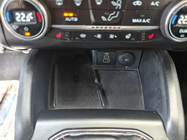 Ford Focus 2023 - 17750 EUR, 76000 km - AUTO.MOTO.pt - 76000km - foto 30 de 39