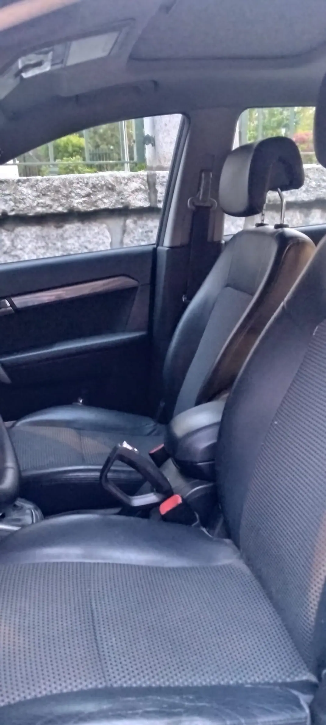 Chevrolet Captiva 2010 - 7150 EUR, 174500 km - AUTO.MOTO.pt - 174500km - foto 8 de 10