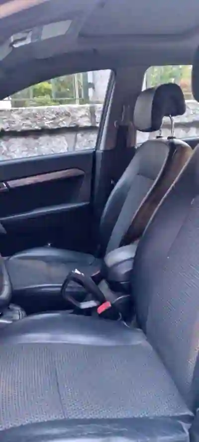 Chevrolet Captiva 2010 - 7150 EUR, 174500 km - AUTO.MOTO.pt - 174500km - foto 8 de 10