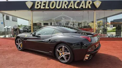 Ferrari California 2012 - 132000 EUR, 57249 km - AUTO.MOTO.pt - 57249km - foto 6 de 8