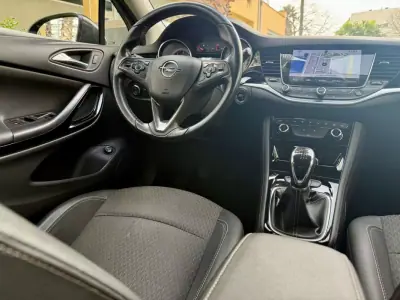 Opel Astra Sports Tourer 2016 - 10990 EUR, 127900 km - AUTO.MOTO.pt - 127900km - foto 15 de 35