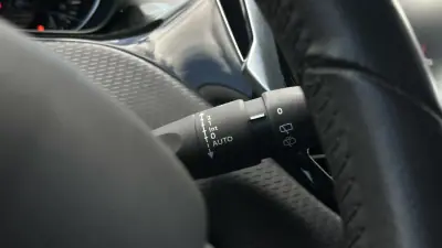 Peugeot 208 2019 - 8990 EUR, 107500 km - 107500km - foto 28 de 31