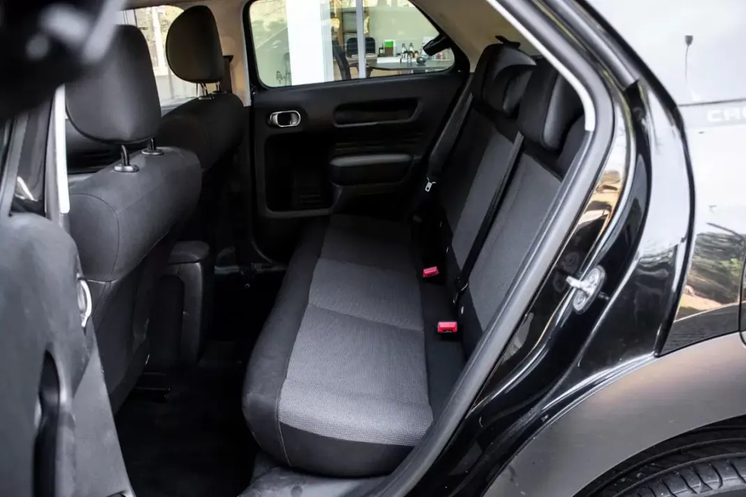 Citroën C4 Cactus 2019 - 9790 EUR, 189313 km - AUTO.MOTO.pt - 189313km - foto 28 de 41
