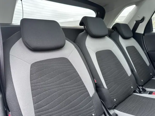 Citroën C4 Picasso 2015 - 9250 EUR, 160000 km - AUTO.MOTO.pt - 160000km - foto 60 de 68