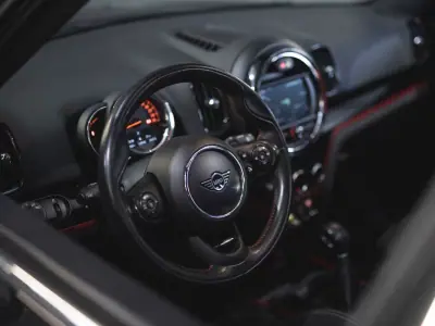 MINI Countryman 2020 - 22990 EUR, 120940 km - AUTO.MOTO.pt - 120940km - foto 17 de 25