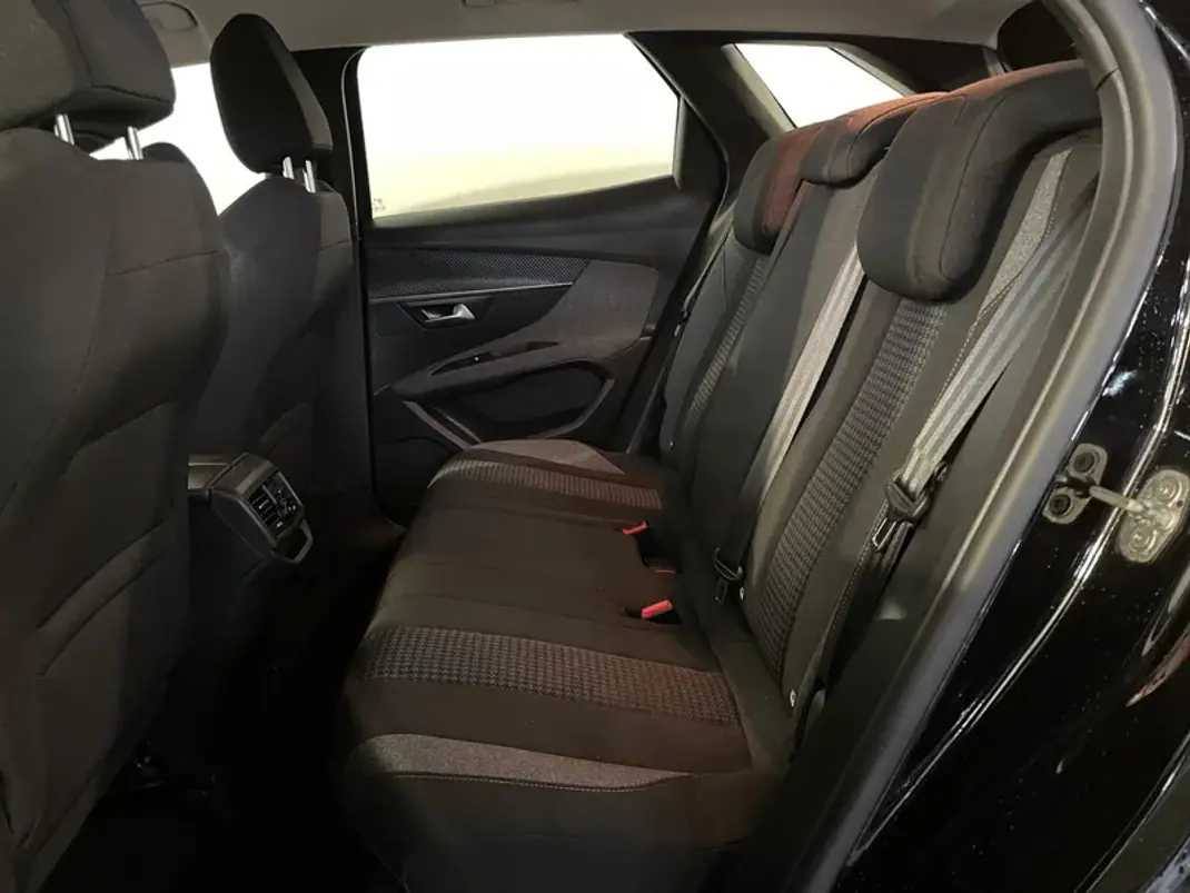 Peugeot 3008 2021 - 19900 EUR, 89000 km - AUTO.MOTO.pt - 89000km - foto 13 de 32