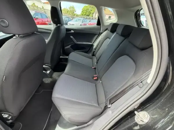 SEAT Arona 2022 - 16900 EUR, 88700 km - AUTO.MOTO.pt - 88700km - foto 2 de 12