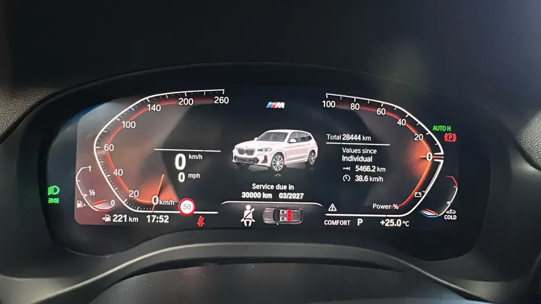 BMW X3 2024 - 44900 EUR, 28444 km - AUTO.MOTO.pt - 28444km - foto 8 de 15