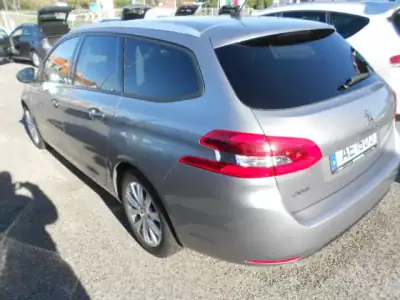 Peugeot 308 SW 2020 - 14500 EUR, 87664 km - AUTO.MOTO.pt - 87664km - foto 4 de 15