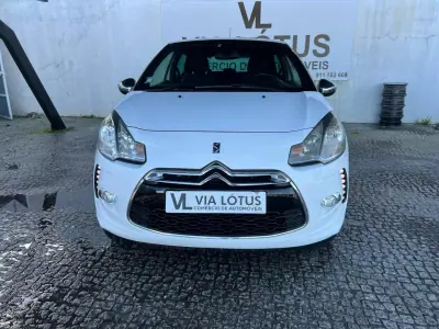 Citroën DS3 2010 - 6500 EUR, 220000 km - AUTO.MOTO.pt - 220000km - foto 5 de 11