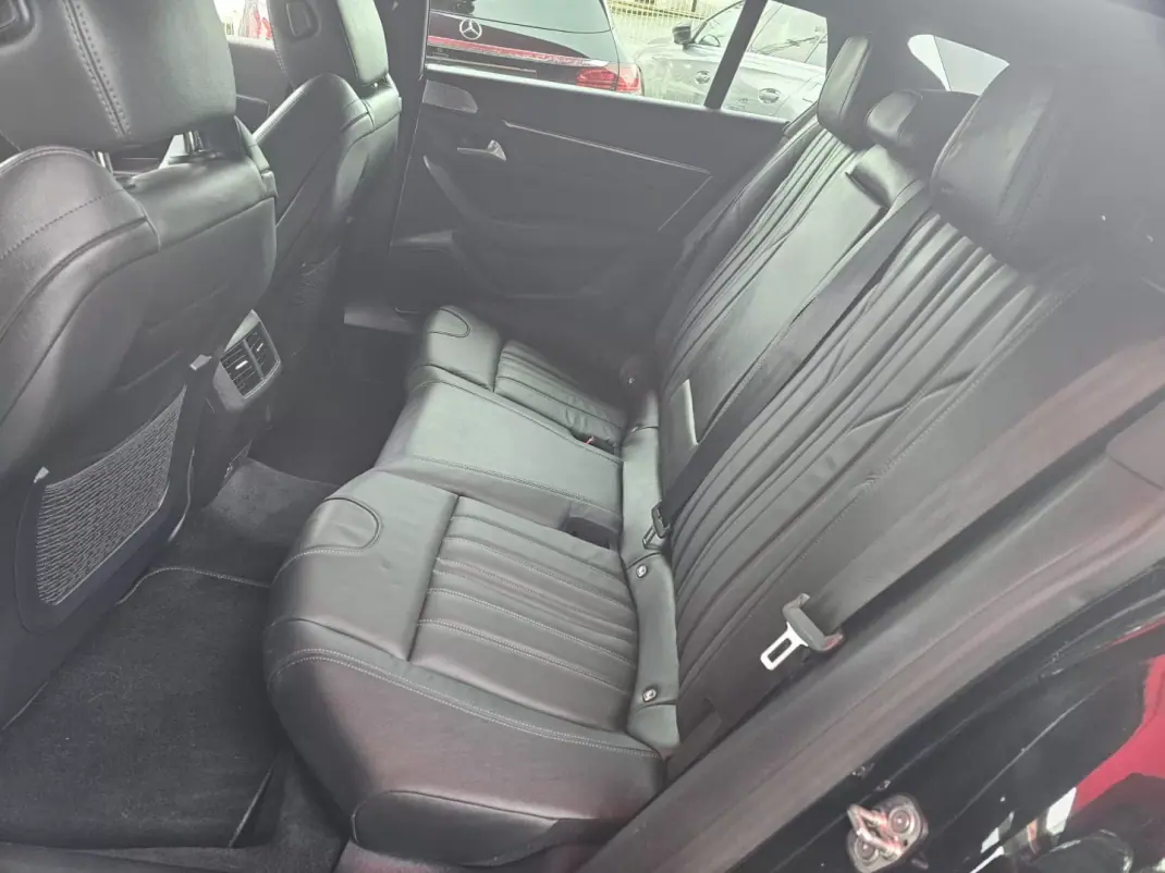 Peugeot 508 SW 2020 - 23499 EUR, 100000 km - AUTO.MOTO.pt - 100000km - foto 11 de 19