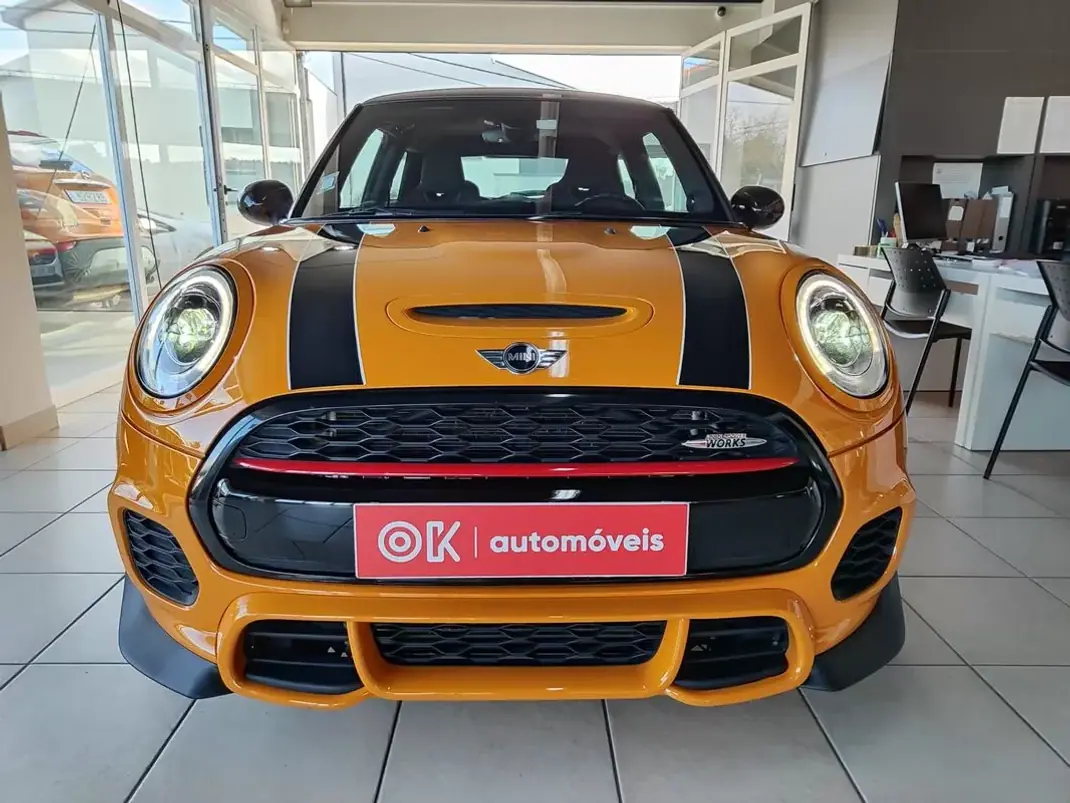 MINI John Cooper Works 2015 - 21500 EUR, 91950 km - AUTO.MOTO.pt - 91950km - foto 3 de 38