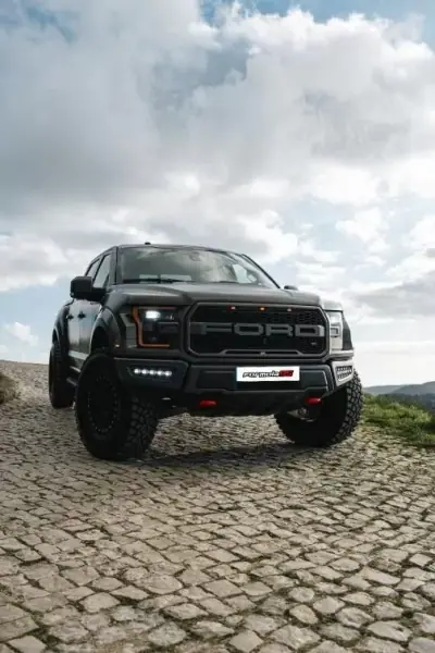 Ford F-150 2017 - 79800 EUR, 121888 km - AUTO.MOTO.pt - 121888km - foto 2 de 23
