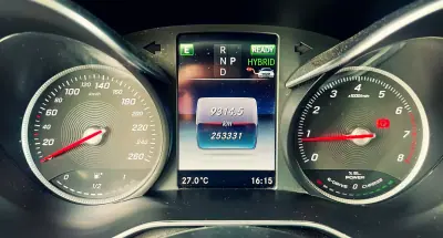 Mercedes-Benz C 350 2017 - 18990 EUR, 253000 km - AUTO.MOTO.pt - 253000km - foto 12 de 20