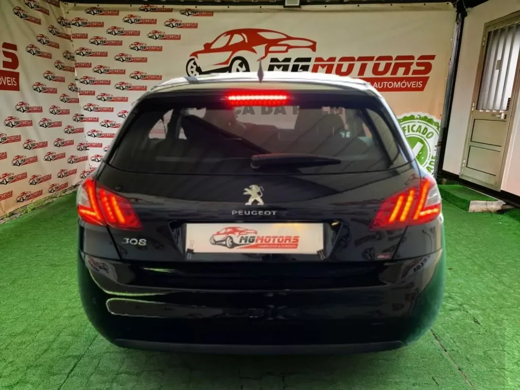 Peugeot 308 2015 - 12500 EUR, 144858 km - AUTO.MOTO.pt - 144858km - foto 7 de 73