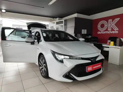 Toyota Corolla Touring Sports 2021 - 21950 EUR, 114000 km - AUTO.MOTO.pt - 114000km - foto 19 de 35