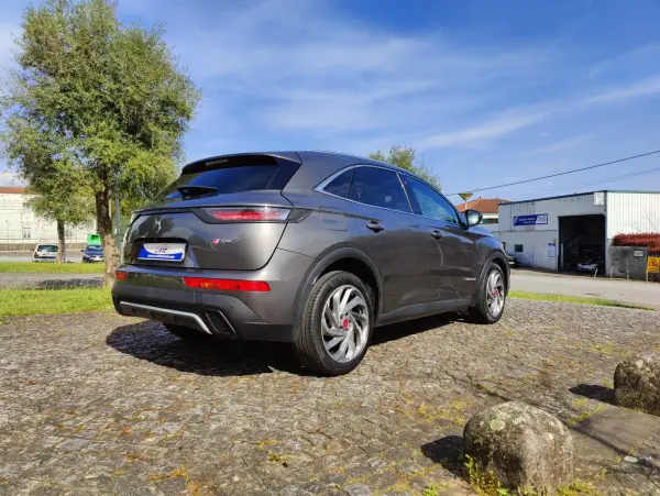DS DS7 Crossback 2019 - 24990 EUR, 159000 km - AUTO.MOTO.pt - 159000km - foto 6 de 12