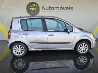 Renault Modus 2007 - 2750 EUR, 207000 km - AUTO.MOTO.pt - 207000km - foto 3 de 9