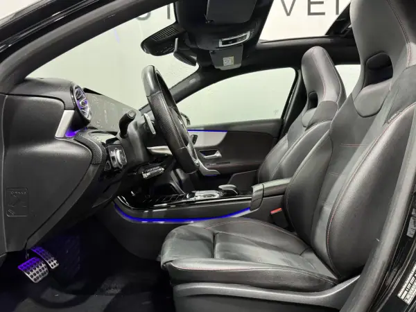 Mercedes-Benz A 180 2018 - 23990 EUR, 191000 km - AUTO.MOTO.pt - 191000km - foto 23 de 26
