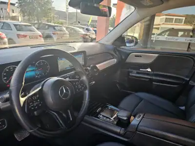 Mercedes-Benz GLB 180 2021 - 31990 EUR, 83866 km - AUTO.MOTO.pt - 83866km - foto 8 de 12