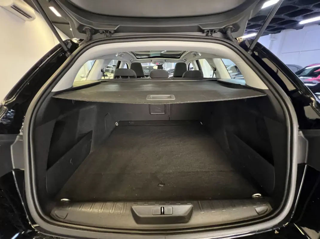 Peugeot 308 SW 2016 - 10990 EUR, 160000 km - 160000km - foto 41 de 42