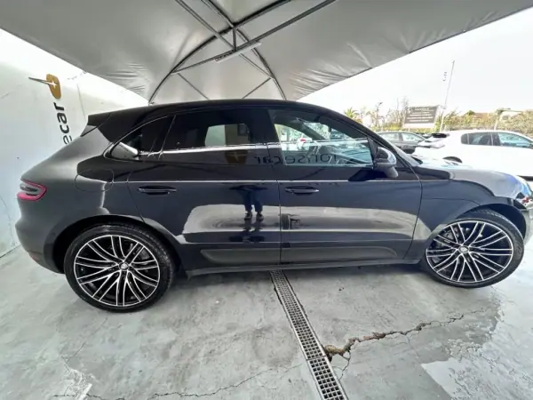 Porsche Macan 2015 - 43000 EUR, 175400 km - AUTO.MOTO.pt - 175400km - foto 5 de 19