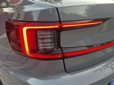 Polestar 2 2023 - 31400 EUR, 34900 km - AUTO.MOTO.pt - 34900km - foto 16 de 17