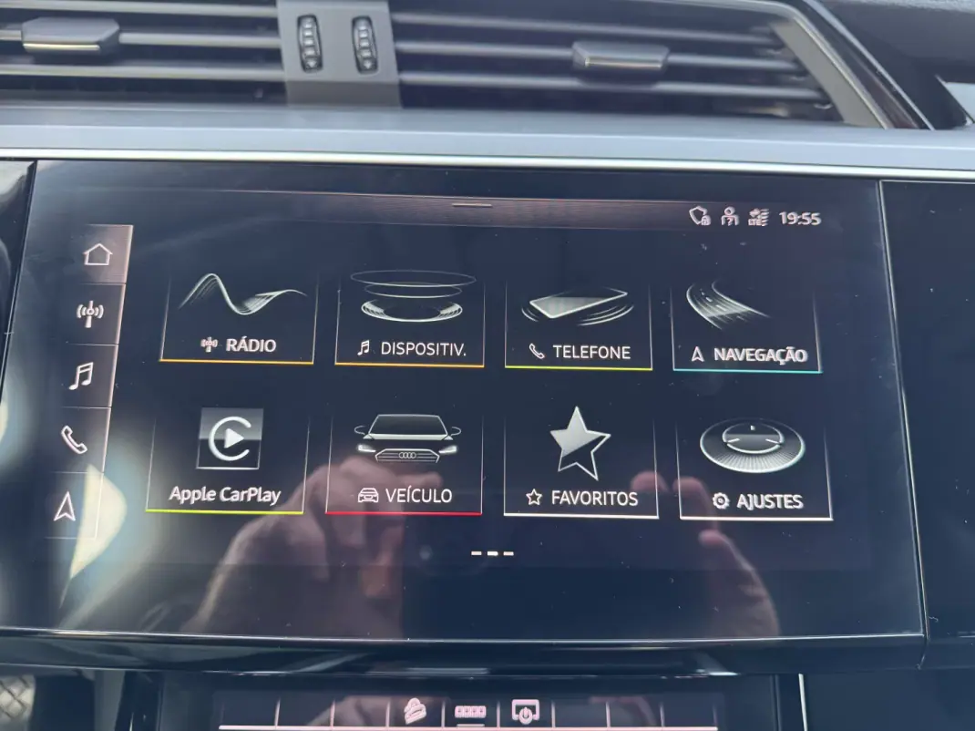 Audi e-tron Sportback 2020 - 28900 EUR, 102000 km - AUTO.MOTO.pt - 102000km - foto 13 de 54